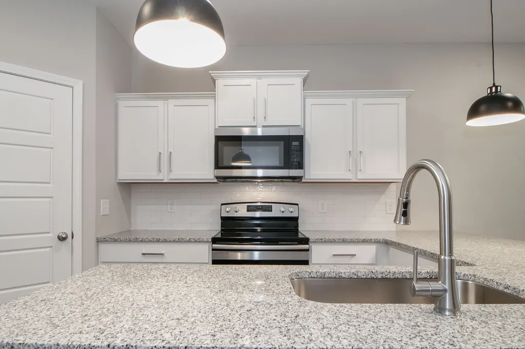 220 Drayton Drive #B Clarksville TN 37042