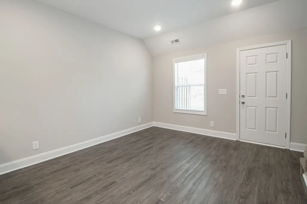220 Drayton Drive #B Clarksville TN 37042