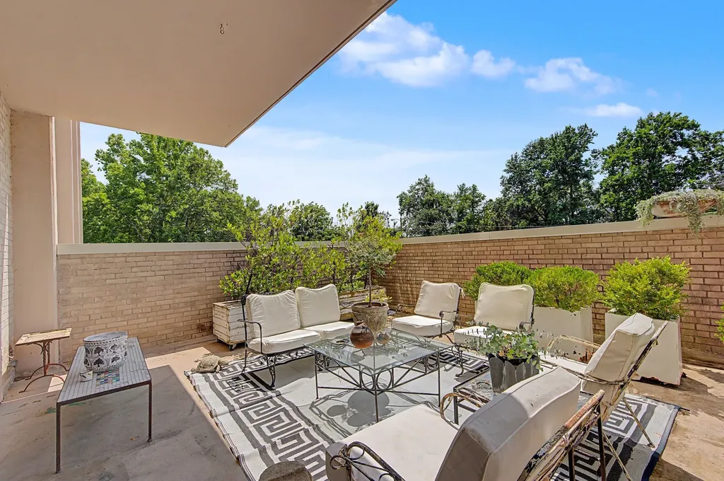 105 Leake Avenue Nashville TN 37205