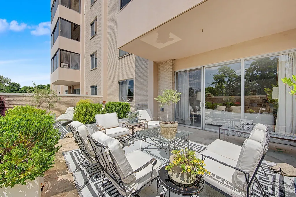 105 Leake Avenue Nashville TN 37205