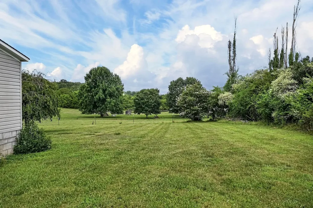 6 Preston Lane Elmwood TN 38560
