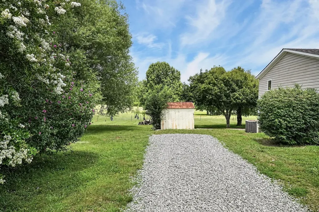 6 Preston Lane Elmwood TN 38560