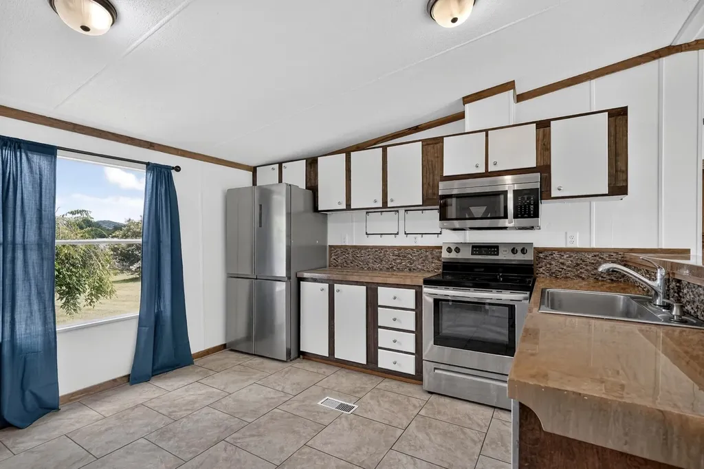 6 Preston Lane Elmwood TN 38560