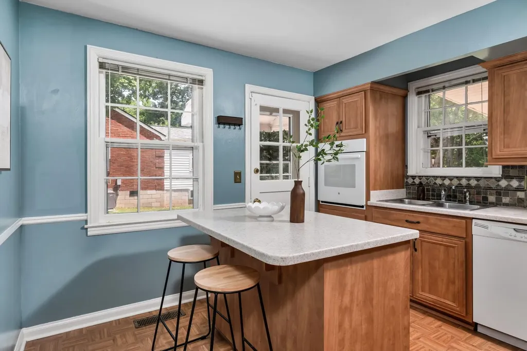 217 Ridgeway Drive Nashville TN 37214