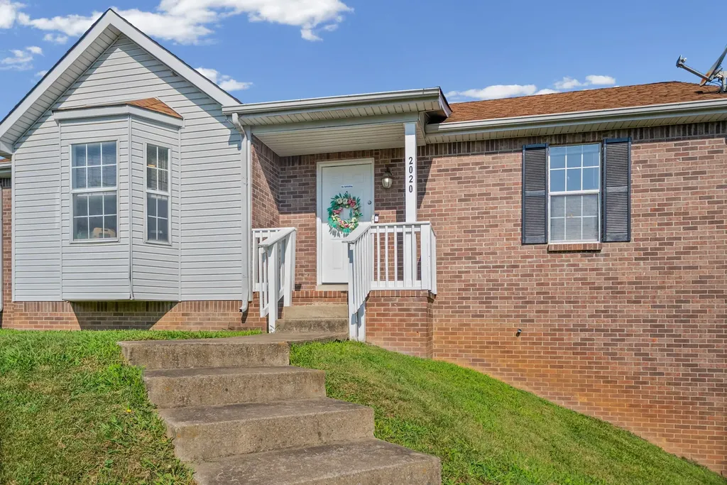 2020 Windroe Drive Clarksville TN 37042