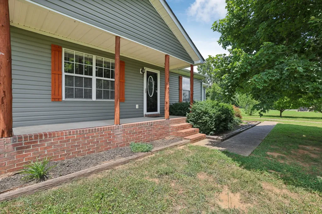 1812 Golden Valley Drive Christiana TN 37037