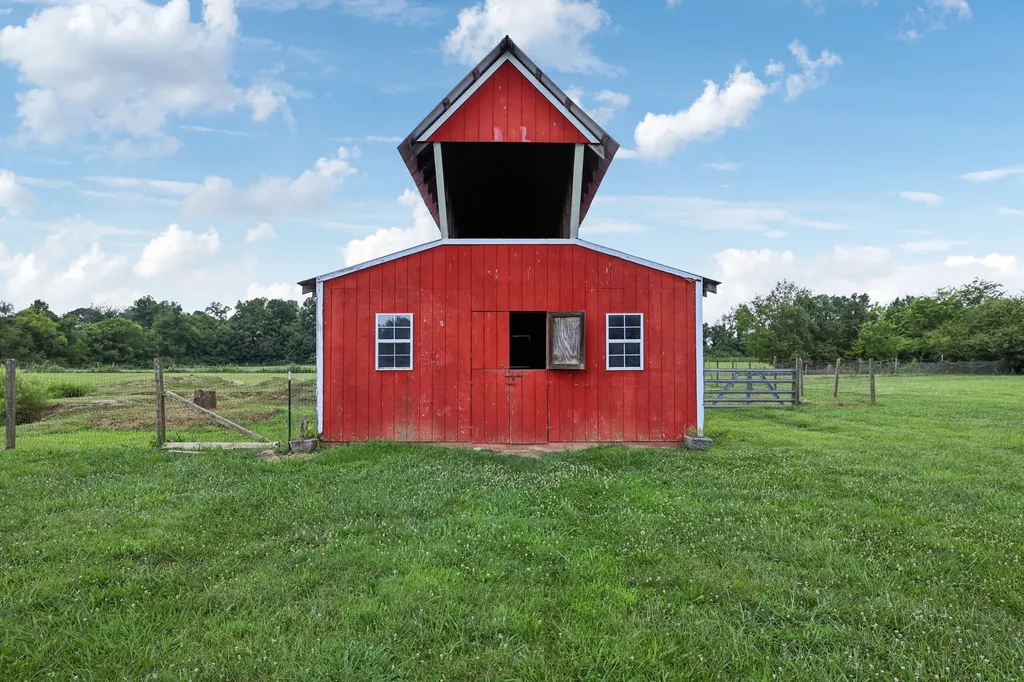 1812 Golden Valley Drive Christiana TN 37037