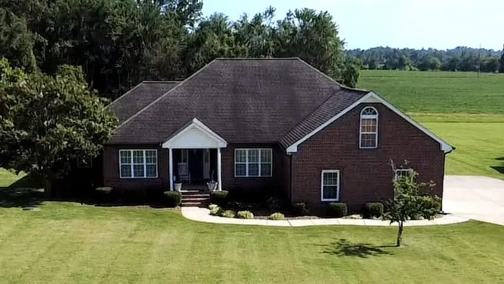 419 W Hester Road Cottontown TN 37048