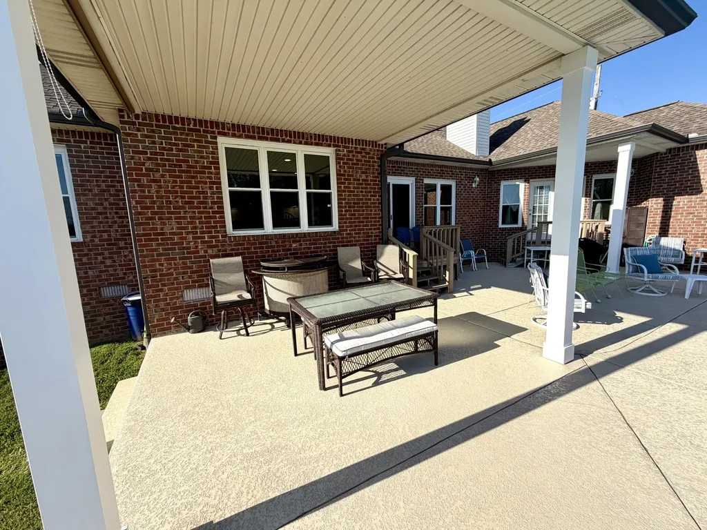 419 W Hester Road Cottontown TN 37048