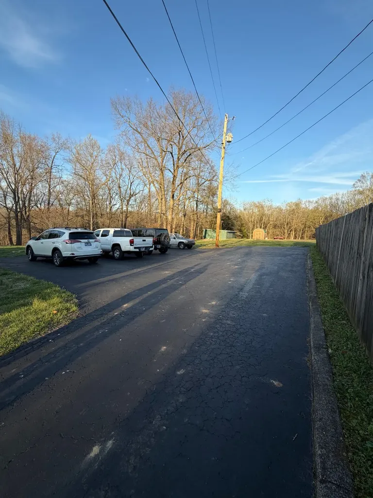 128 Hood Road Cottontown TN 37048