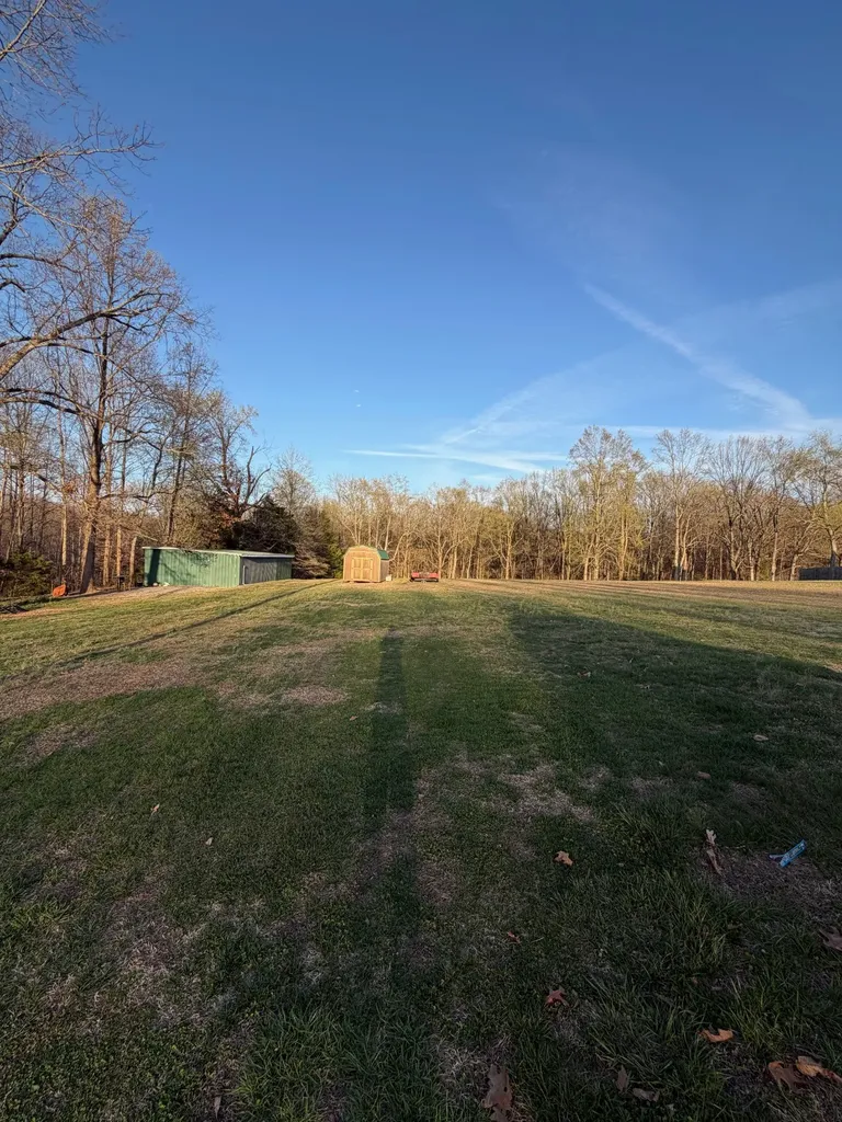 128 Hood Road Cottontown TN 37048