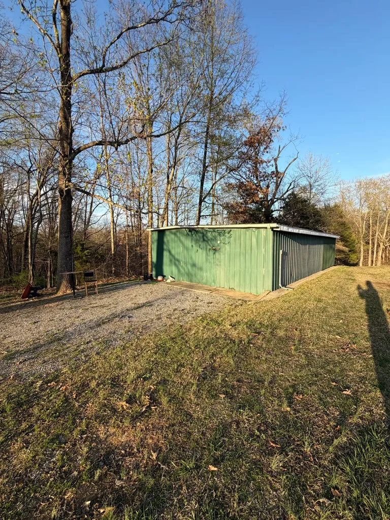 128 Hood Road Cottontown TN 37048