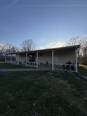 128 Hood Road Cottontown TN 37048