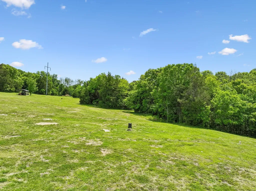 2064 Roberts Road Watertown TN 37184