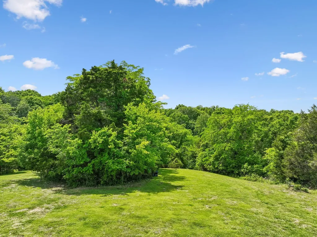 2064 Roberts Road Watertown TN 37184
