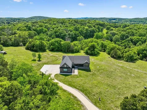 2064 Roberts Road Watertown TN 37184
