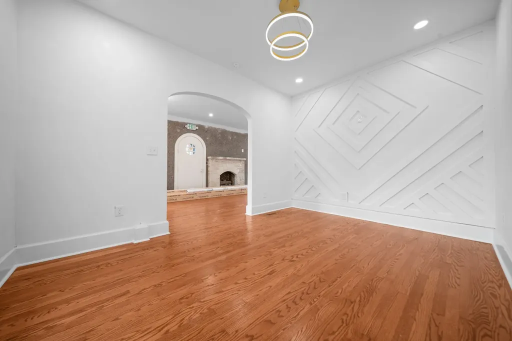1021 31st Ave, N Nashville TN 37209