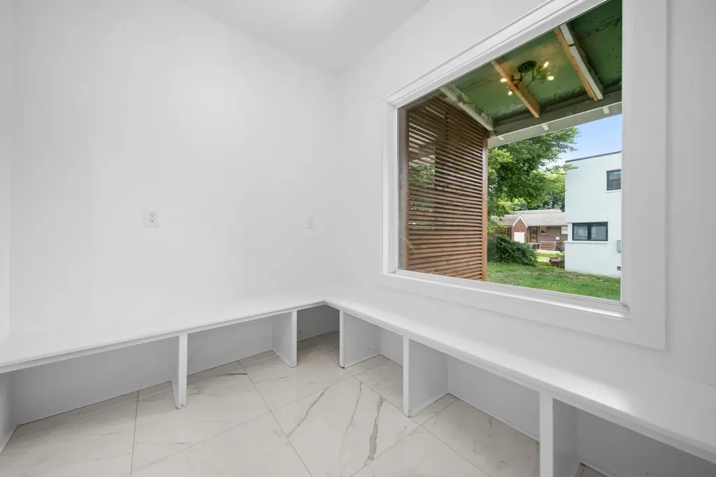 1021 31st Ave, N Nashville TN 37209
