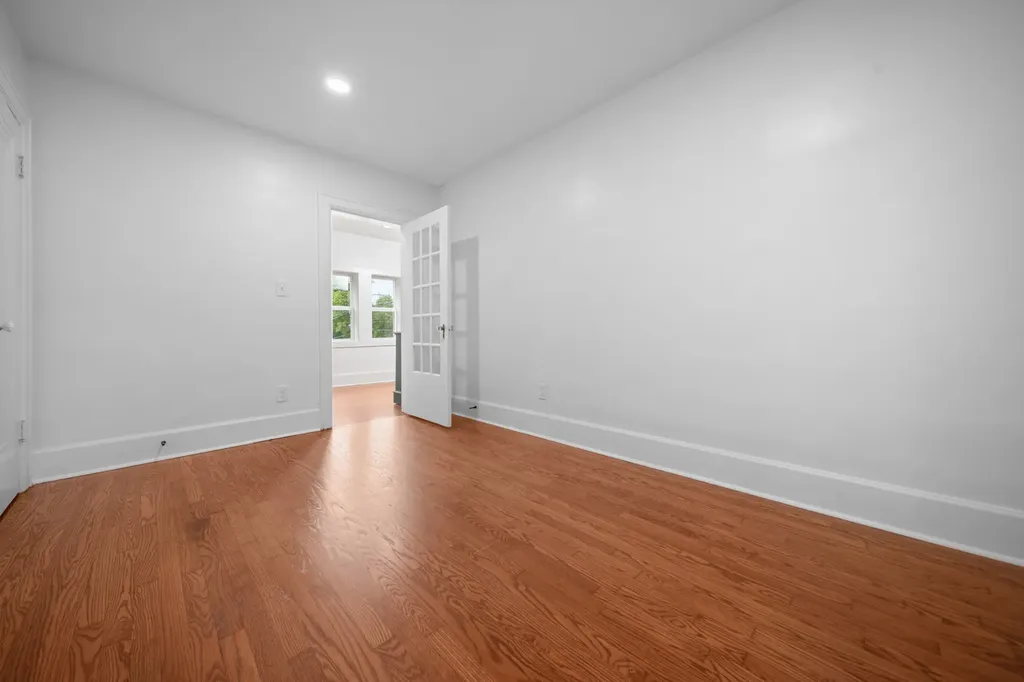 1021 31st Ave, N Nashville TN 37209