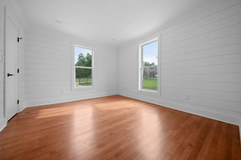 1021 31st Ave, N Nashville TN 37209