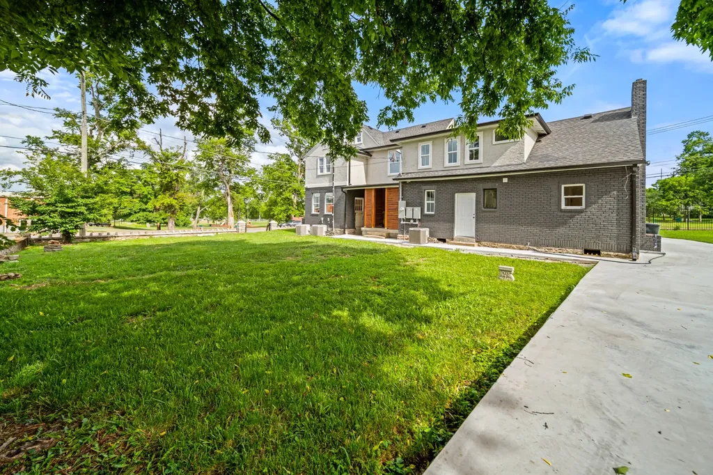 1021 31st Ave, N Nashville TN 37209