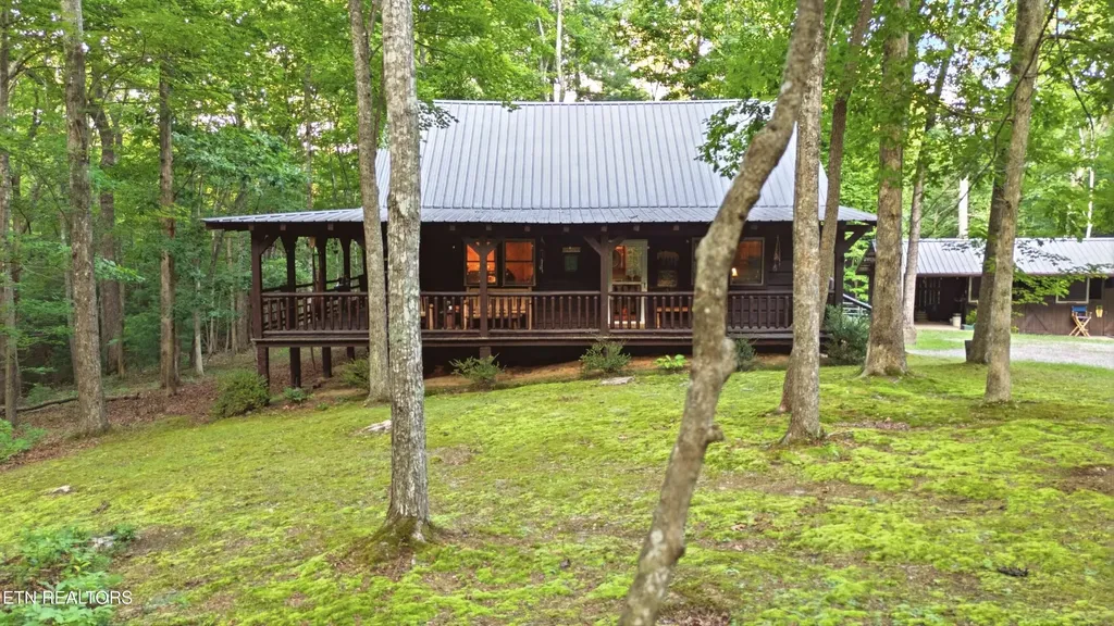 784 Wilderness Trail Oneida TN 37841