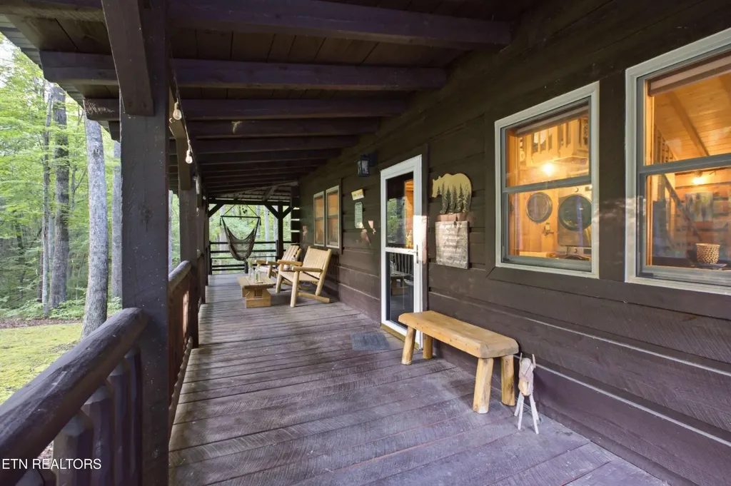 784 Wilderness Trail Oneida TN 37841