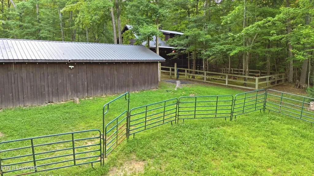 784 Wilderness Trail Oneida TN 37841