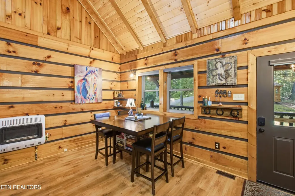 784 Wilderness Trail Oneida TN 37841