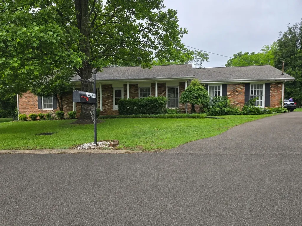 3824 Lake Aire Court Nashville TN 37217