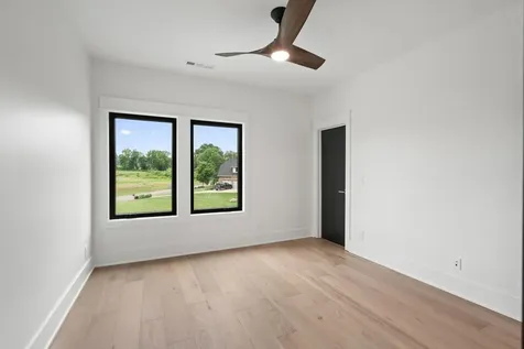 4190 Split Rail Way Guild TN 37340