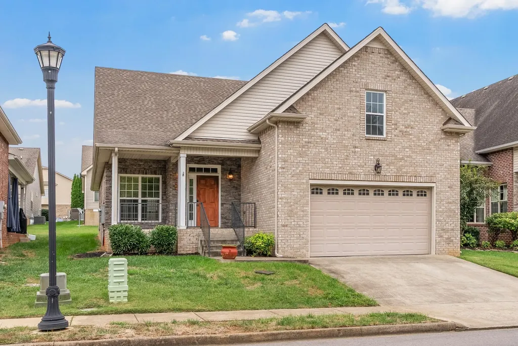 268 Turnberry Circle Clarksville TN 37043
