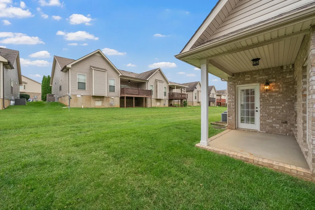 268 Turnberry Circle Clarksville TN 37043