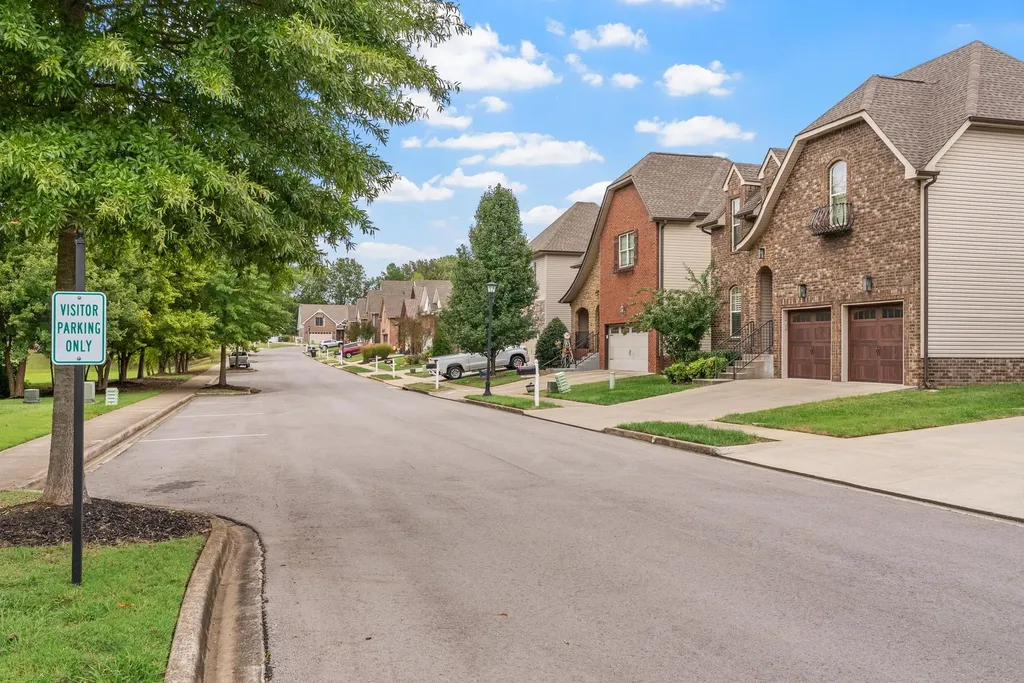 268 Turnberry Circle Clarksville TN 37043