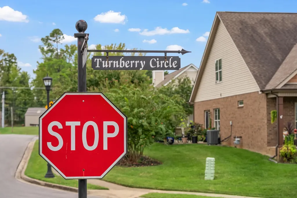 268 Turnberry Circle Clarksville TN 37043