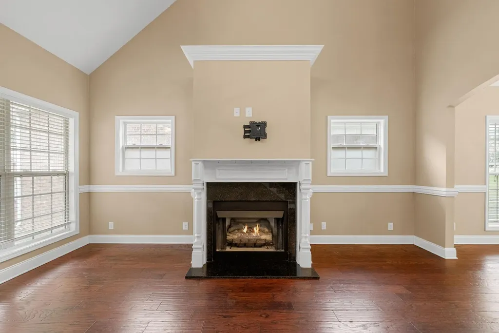 268 Turnberry Circle Clarksville TN 37043