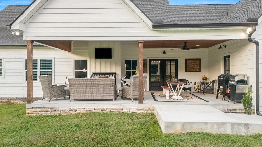 1851 Warner Bridge Road Shelbyville TN 37160