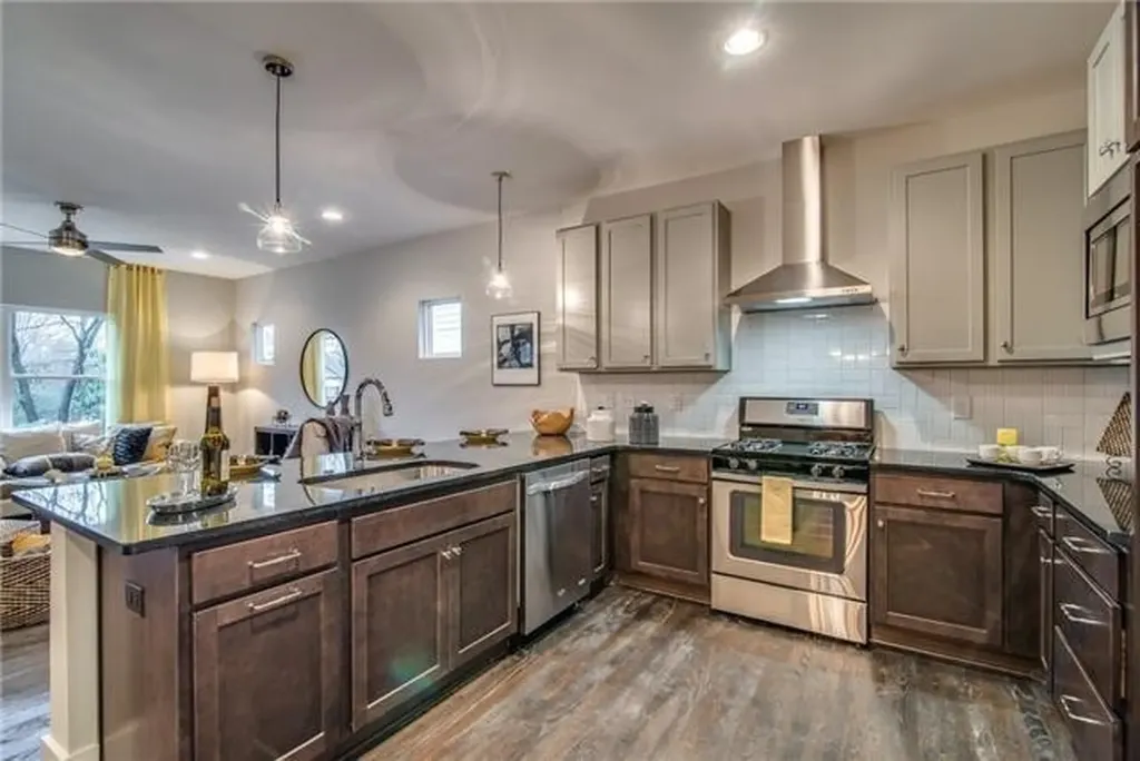 902 Smiley Street Nashville TN 37206