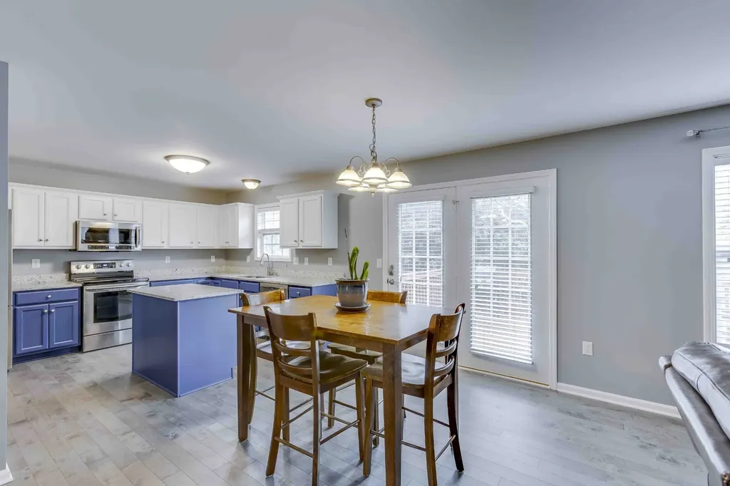 2012 Trenton Drive Spring Hill TN 37174