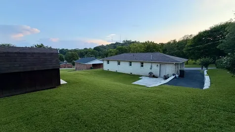 1025 N 3rd Street Pulaski TN 38478
