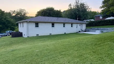 1025 N 3rd Street Pulaski TN 38478