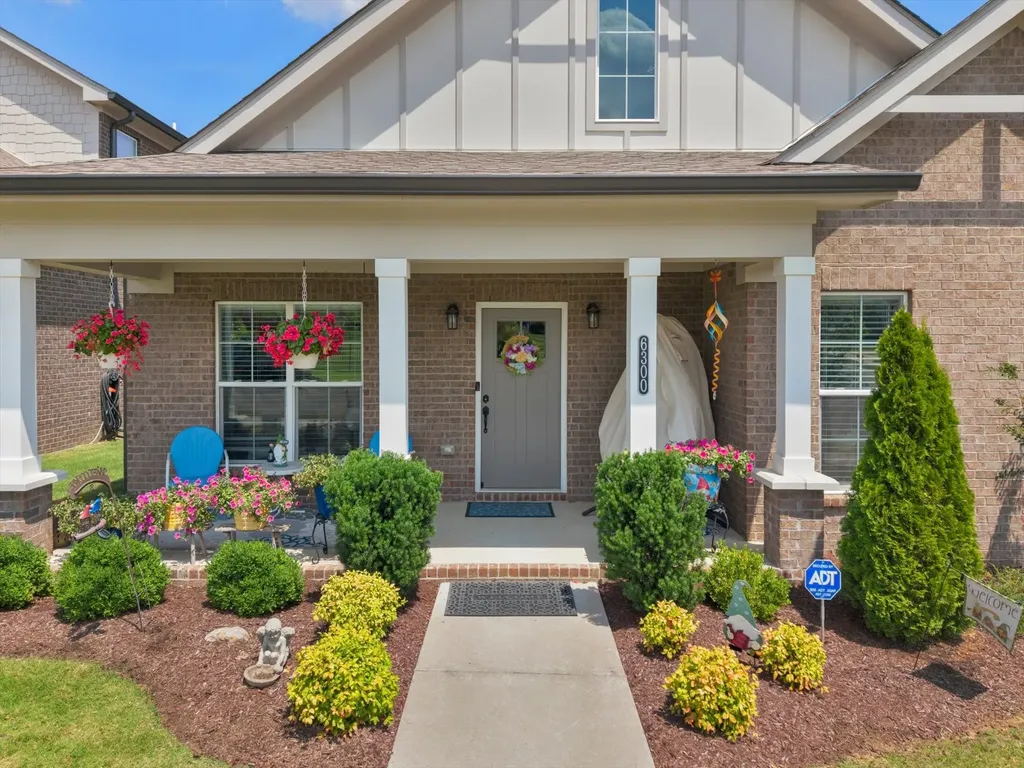 6300 York Drive Hermitage TN 37076
