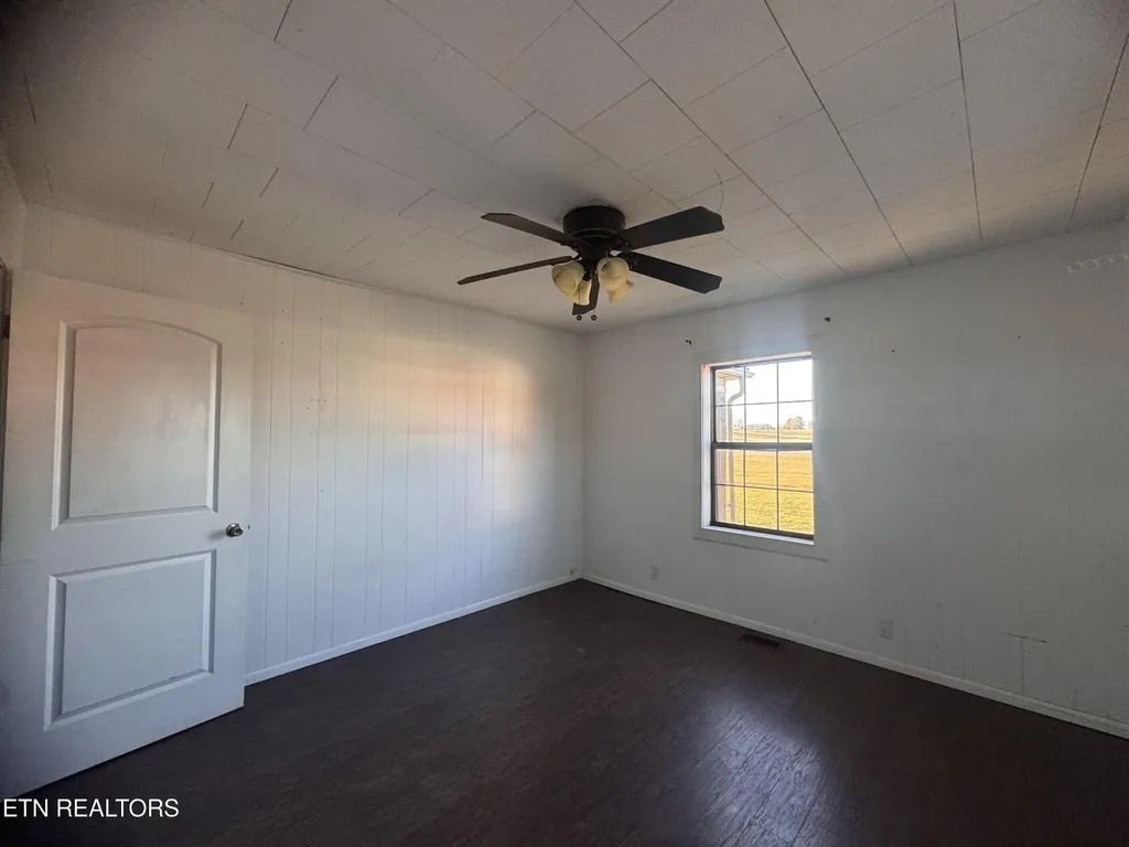 170 Dotson Road Greenback TN 37742