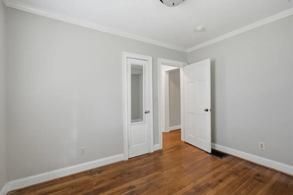 517 Chesterfield Avenue Nashville TN 37212