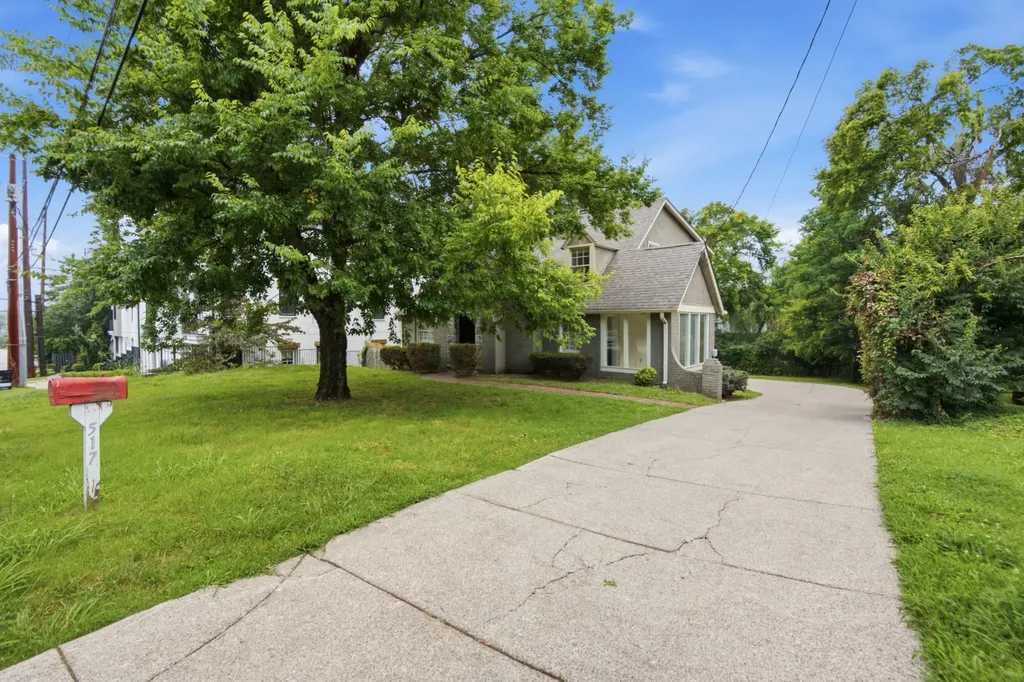 517 Chesterfield Avenue Nashville TN 37212