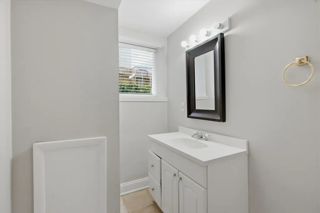 517 Chesterfield Avenue Nashville TN 37212