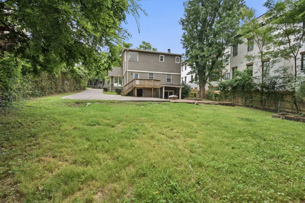 517 Chesterfield Avenue Nashville TN 37212