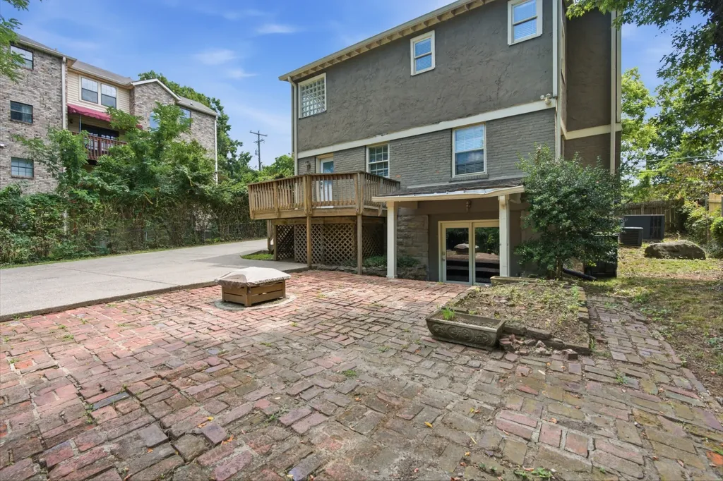 517 Chesterfield Avenue Nashville TN 37212