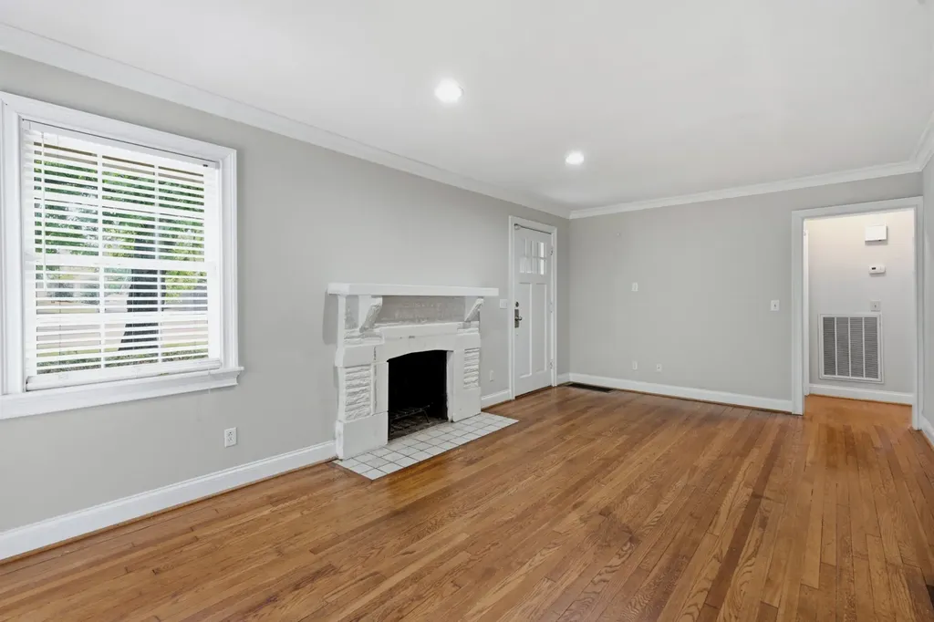 517 Chesterfield Avenue Nashville TN 37212