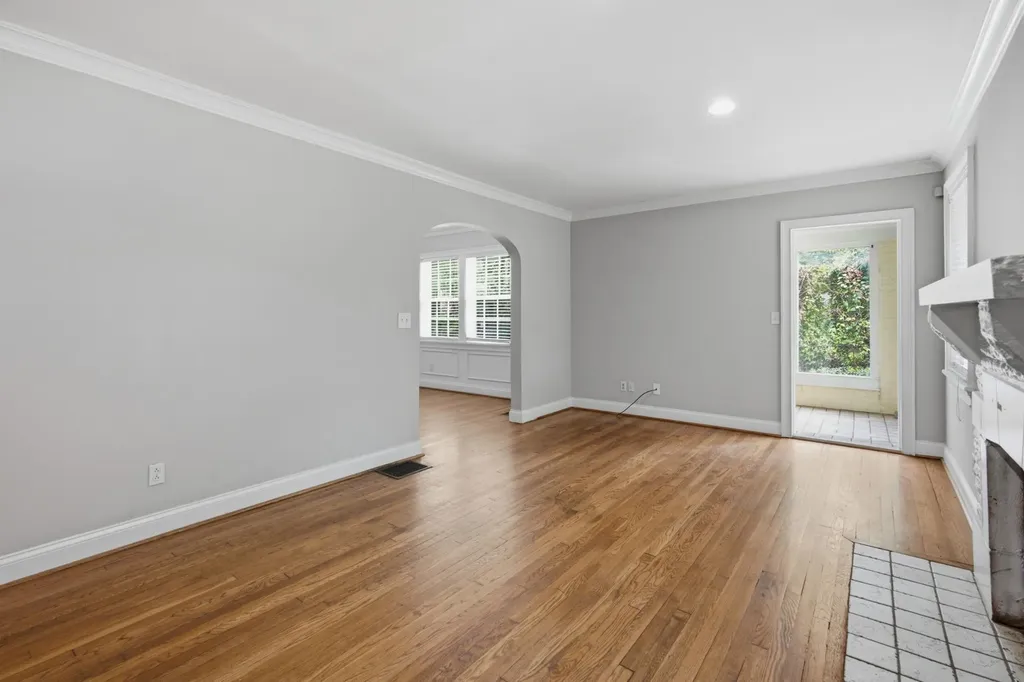 517 Chesterfield Avenue Nashville TN 37212